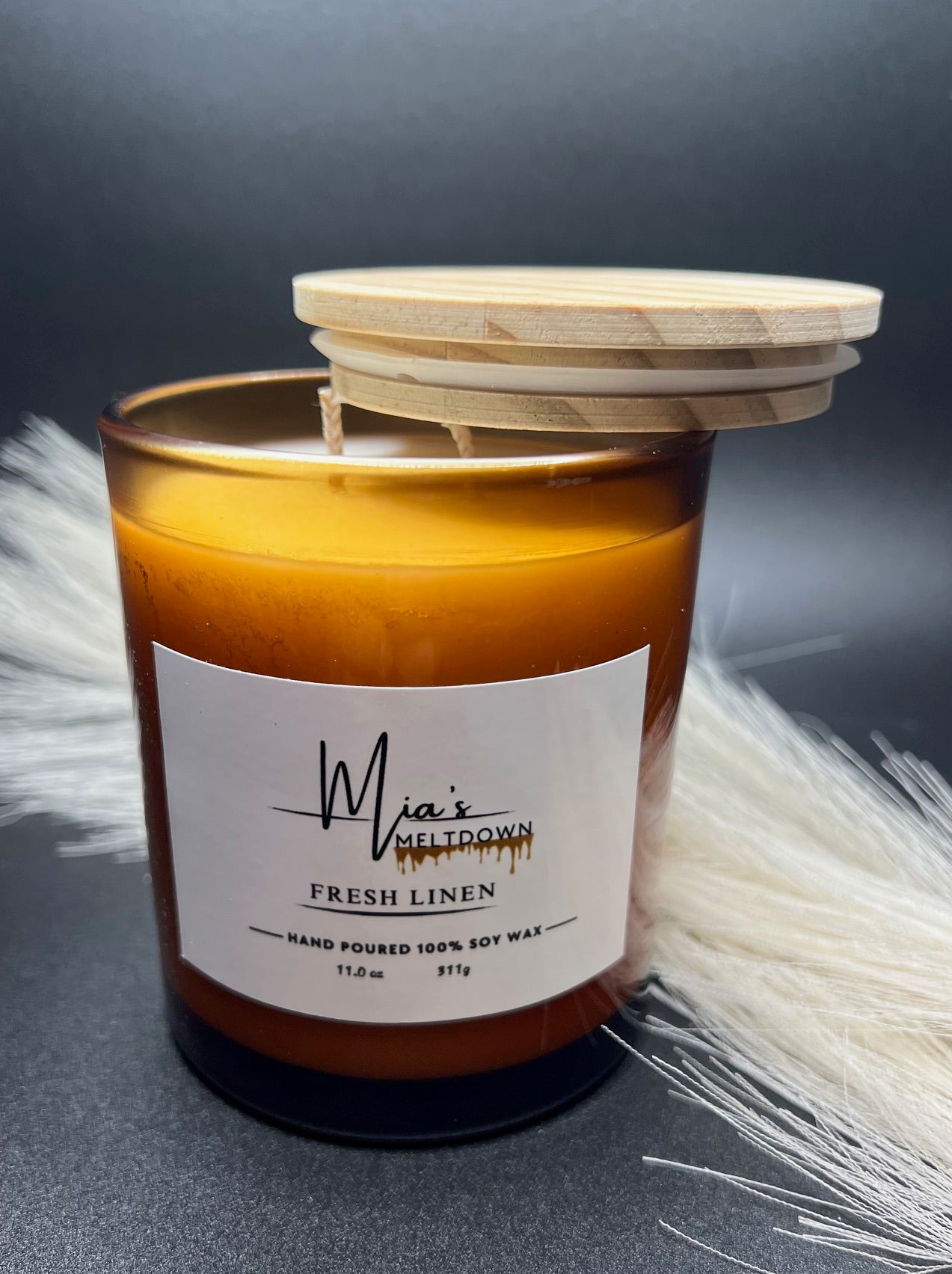 Fresh Linen Fragrance Soy Wax Candle, 11.0 oz Br